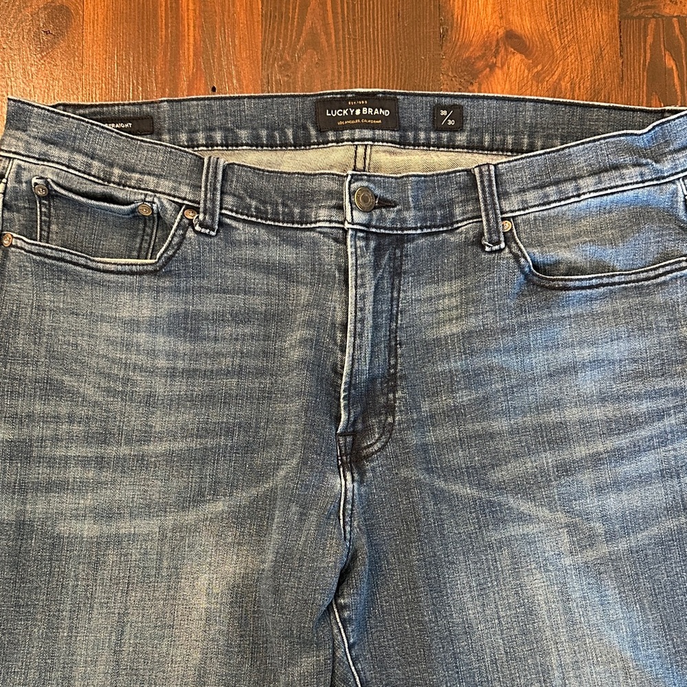Lucky Brand Men's, 363 Straight, Relaxed Fit, size 38 x 30 Denim Jeans